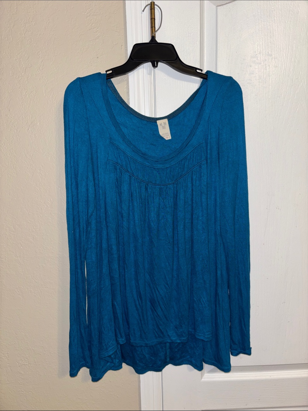 We The Free Teal Long Sleeve Scoop Neck Top